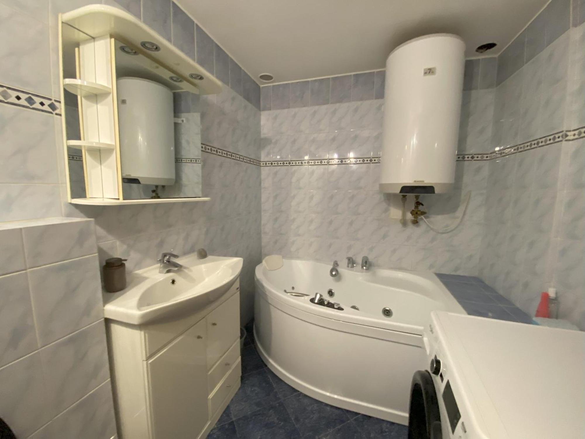 Cozy Garden Apartment In The Heart Of Prag Eksteriør billede